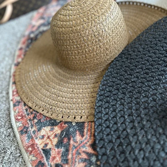 Straw Wide-Brim Floppy Hats - Picture 10 of 10